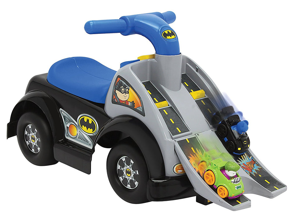 immagine-1-cavalcabile-con-autopista-fisher-price-batman-ean-0614239082807